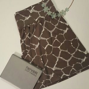 Banana Republic patterned short skirt